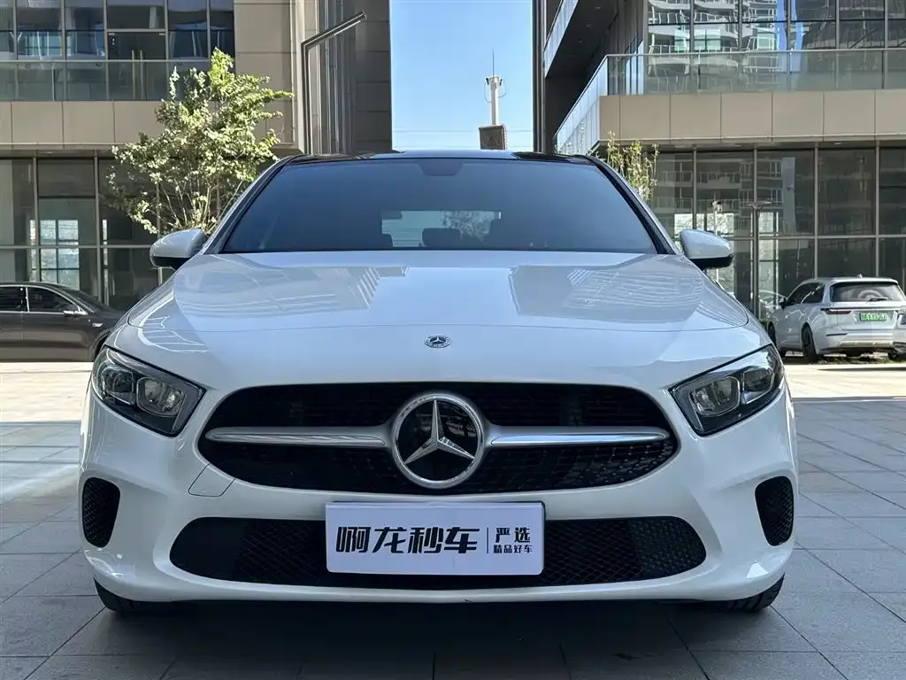 Mercedes-Benz A-Class (Import) 2023 из CN, фото 3