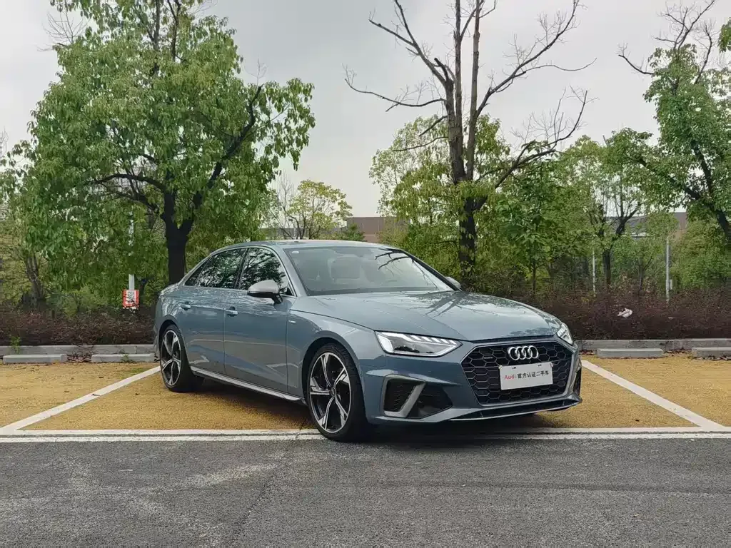 Audi A4L 2023 из CN, фото 3