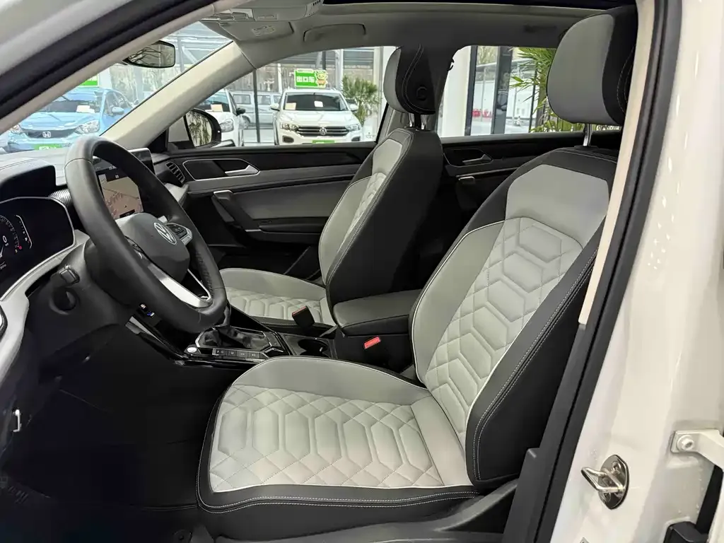 Volkswagen Tayron 2022 из CN, фото 9