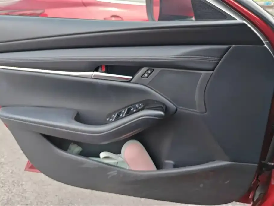 Mazda 3 Axela 2021 из CN, фото 7