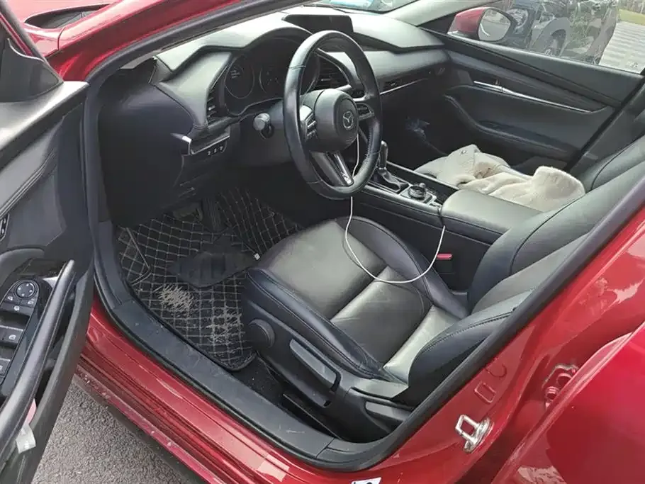 Mazda 3 Axela 2021 из CN, фото 9