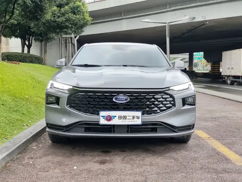 Ford Mondeo 2025 из CN, фото 2