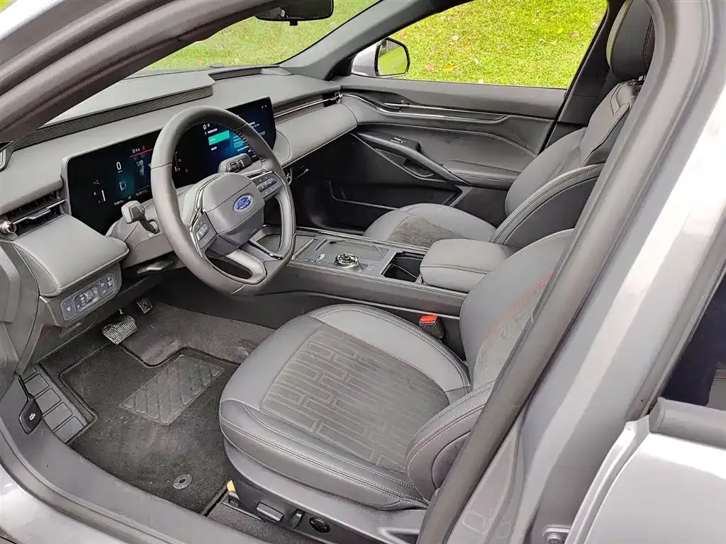 Ford Mondeo 2025 из CN, фото 7