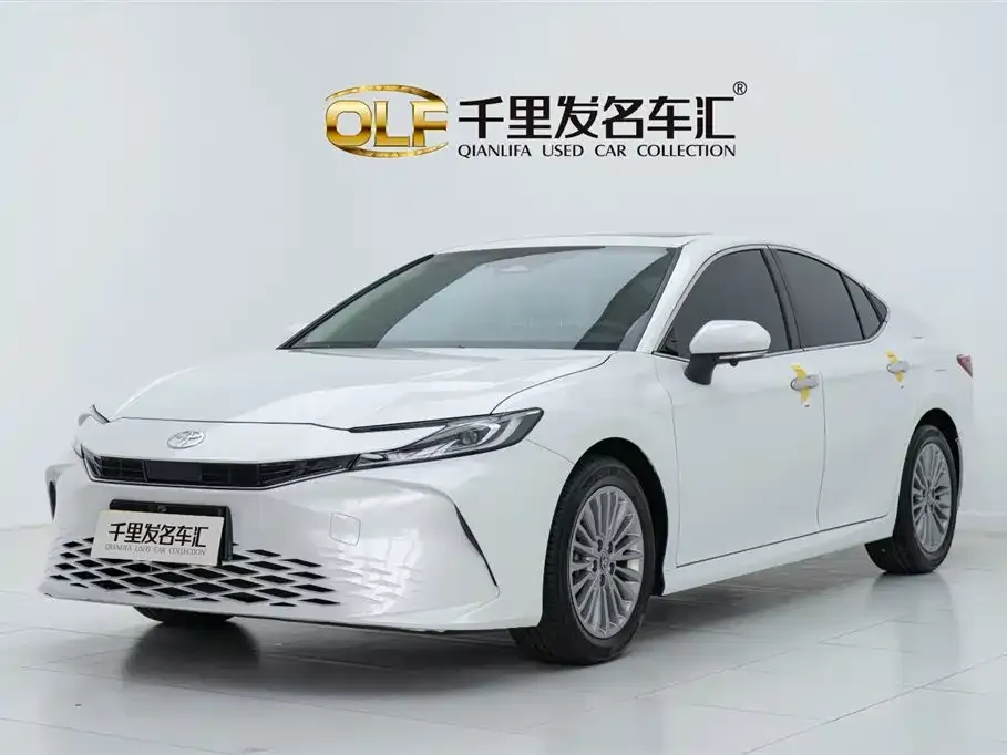 Toyota Camry 2025 из CN, фото 1