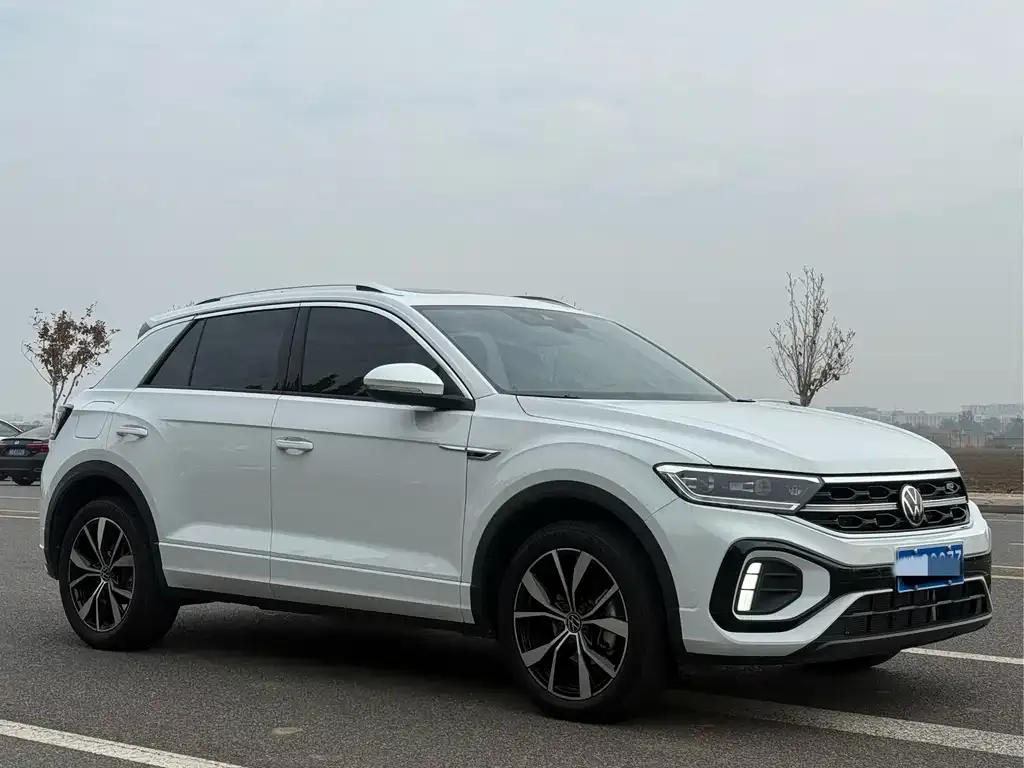 Volkswagen T-Roc 2023 из CN, фото 2