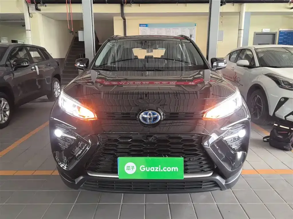 Toyota Wildlander 2023 из CN, фото 3