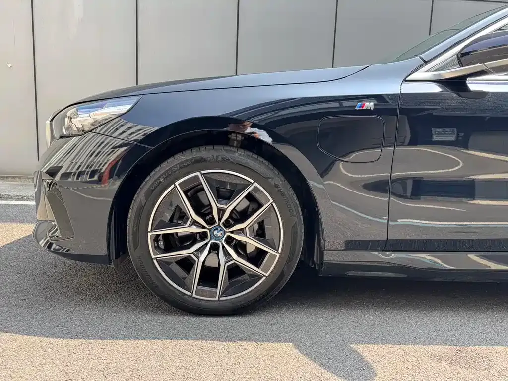BMW i5 2024 из CN, фото 7