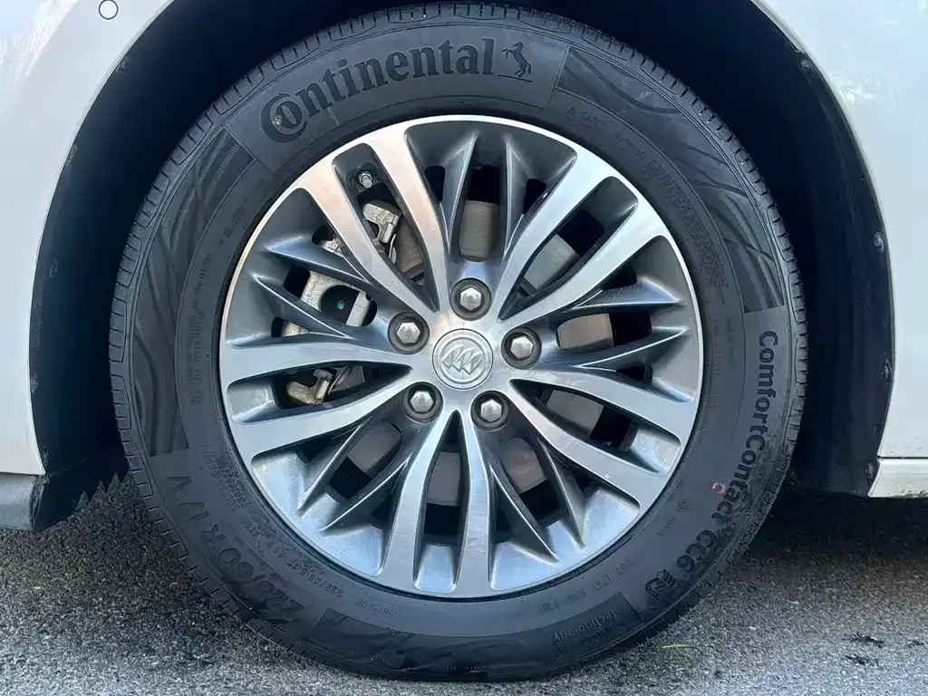 Buick GL8 2023 из CN, фото 8