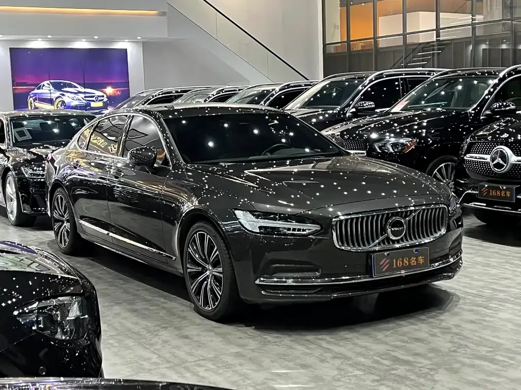 Volvo S90 2024 из CN, фото 3