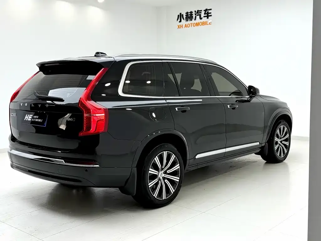 Volvo XC90 — фото 6