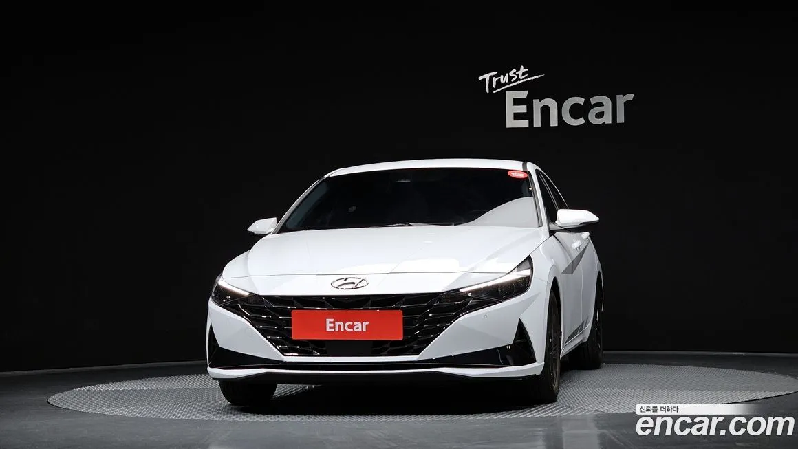 Hyundai AVANTE — фото 3