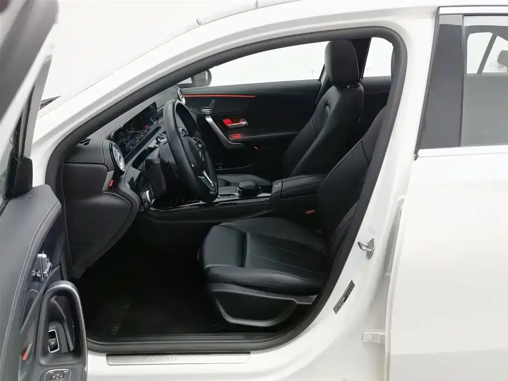 Mercedes-Benz A-Class 2021 из CN, фото 10