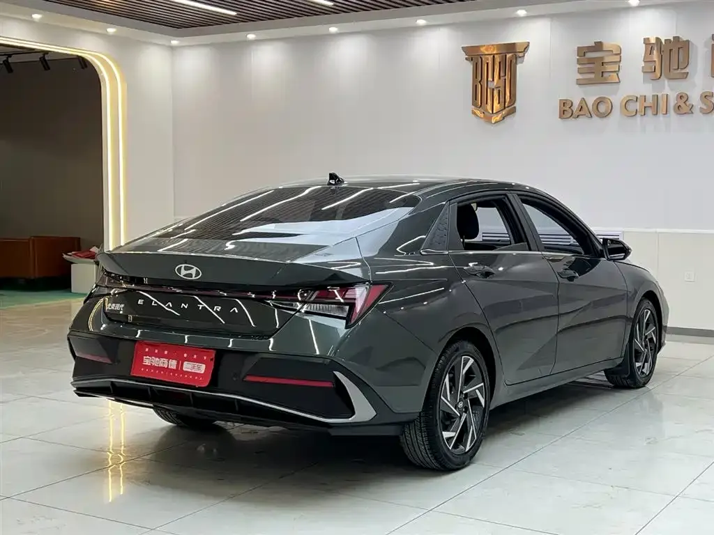 Hyundai Elantra 2025 из CN, фото 5