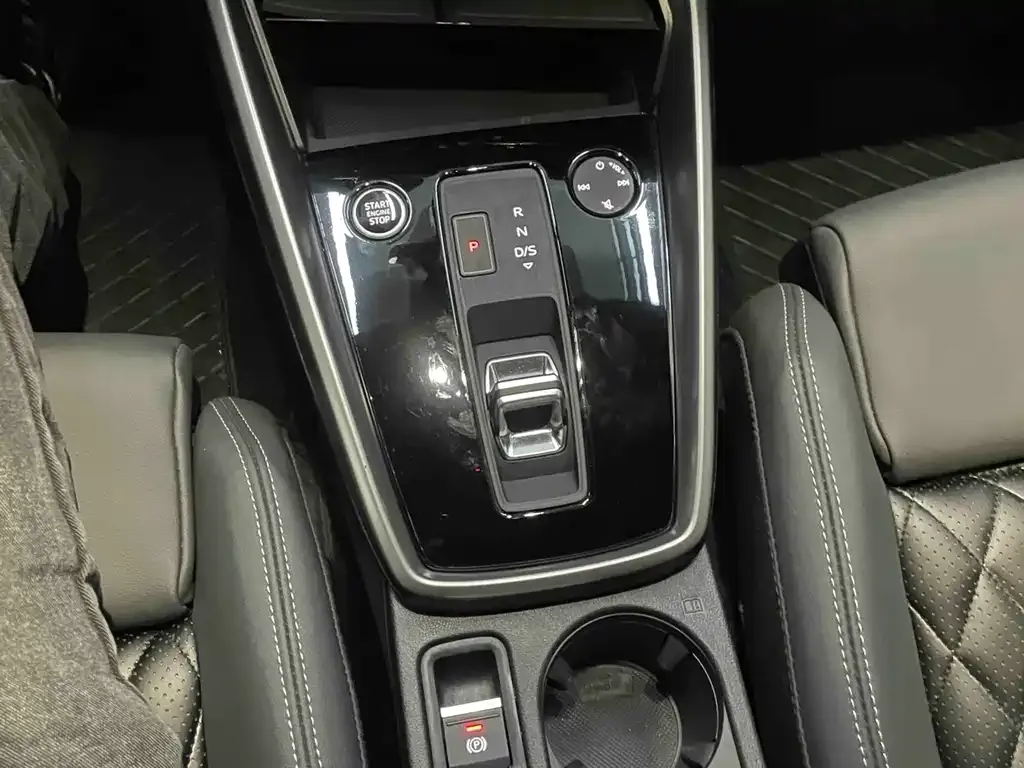 Audi A3 2022 из CN, фото 10