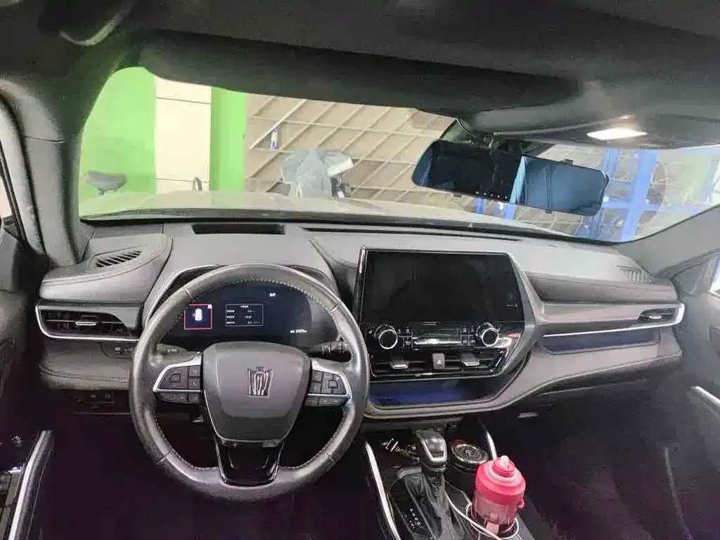 Toyota Crown Kluger 2023 из CN, фото 4
