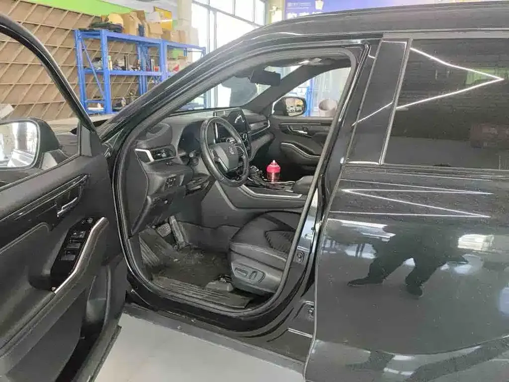 Toyota Crown Kluger 2023 из CN, фото 7