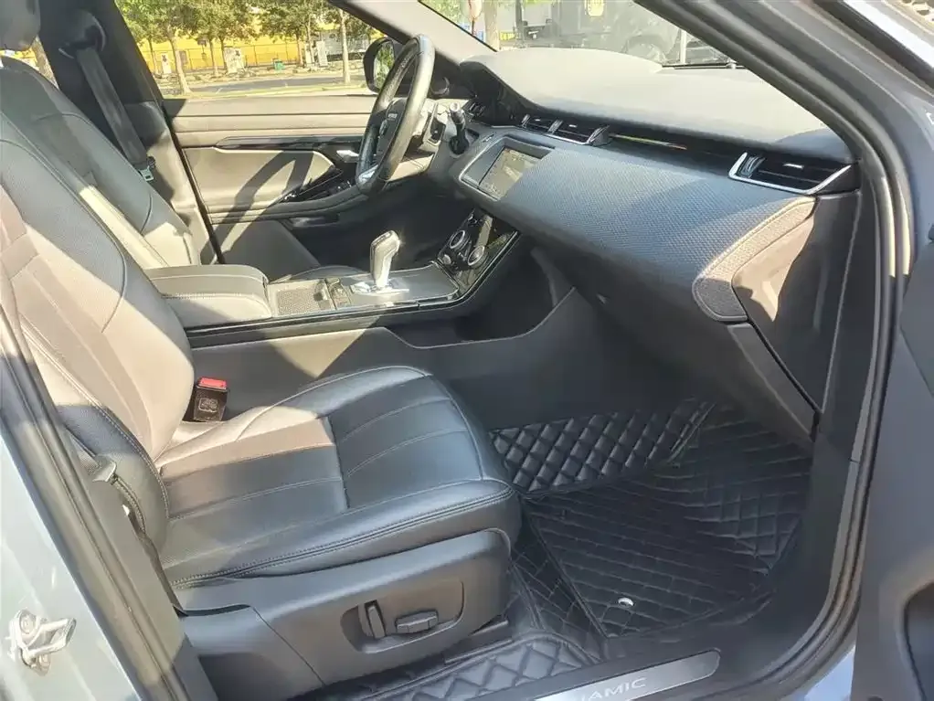 Land Rover Evoque — фото 10
