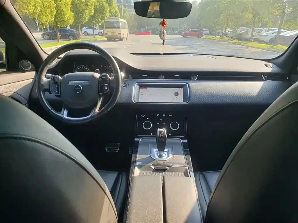 Land Rover Evoque — фото 8