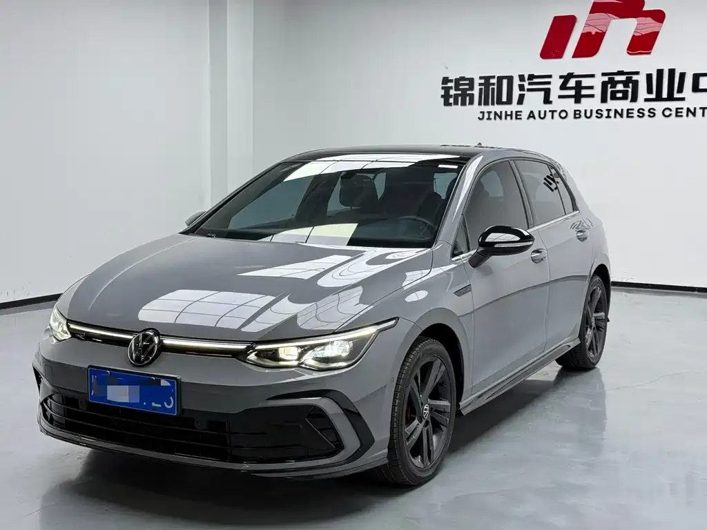 Volkswagen Golf 2023 из CN, фото 1