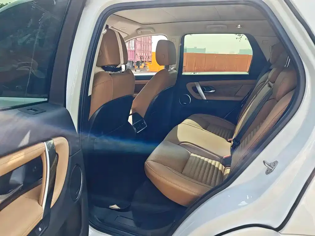 Land Rover Discovery Sport 2025 из CN, фото 7