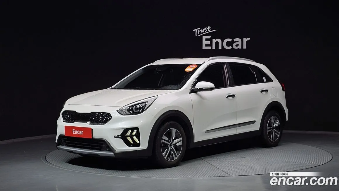 Kia Niro — фото 1