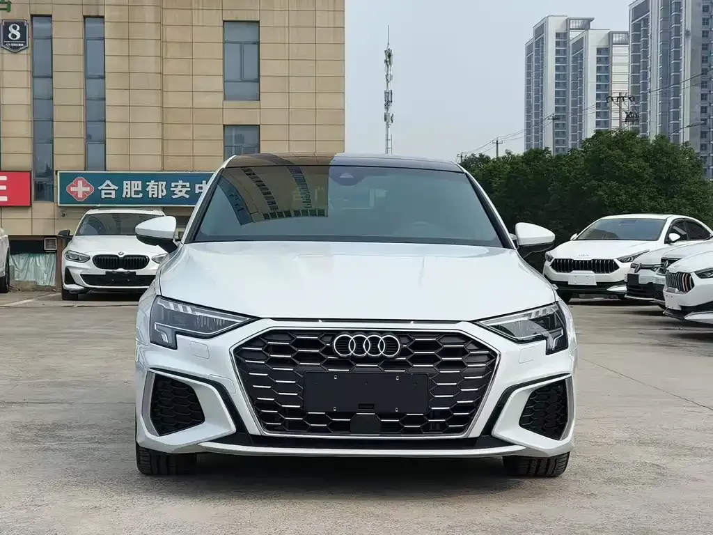 Audi A3 2022 из CN, фото 2