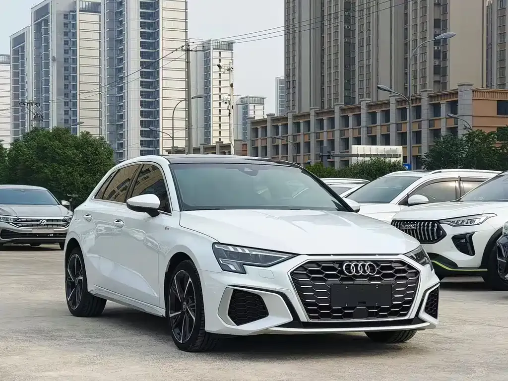 Audi A3 2022 из CN, фото 3