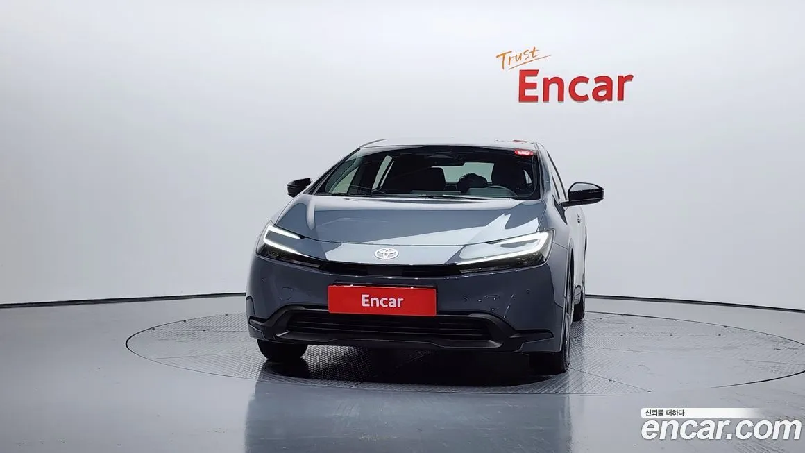 Toyota Prius 2024 из KR, фото 3