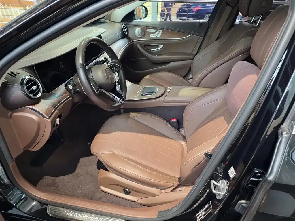 Mercedes-Benz E-Class 2023 из CN, фото 4
