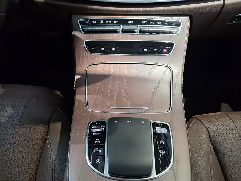 Mercedes-Benz E-Class 2023 из CN, фото 7