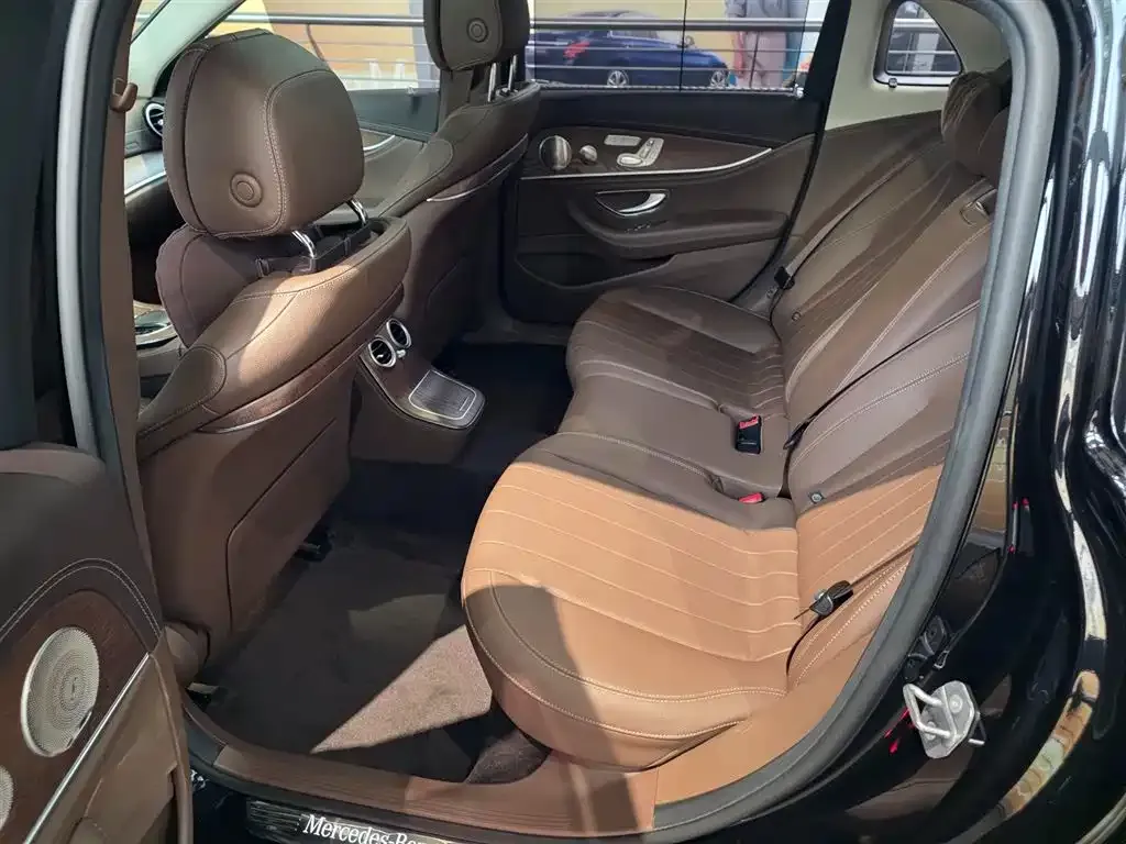 Mercedes-Benz E-Class 2023 из CN, фото 8