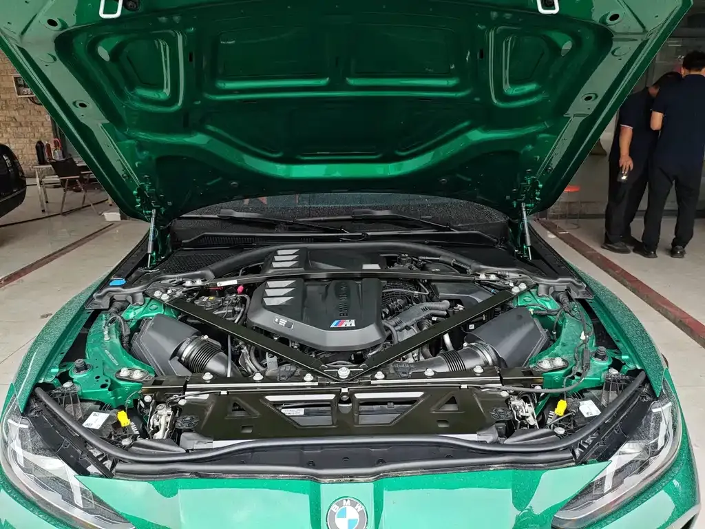 BMW M4 2025 из CN, фото 6