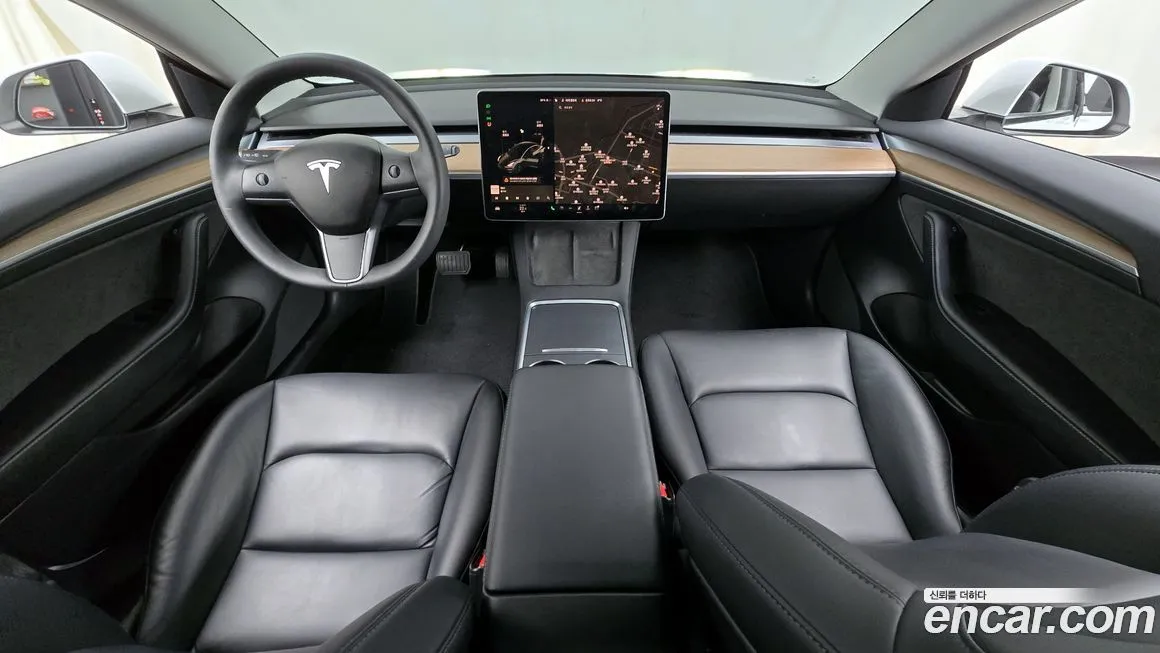 Tesla Model 3 — фото 7