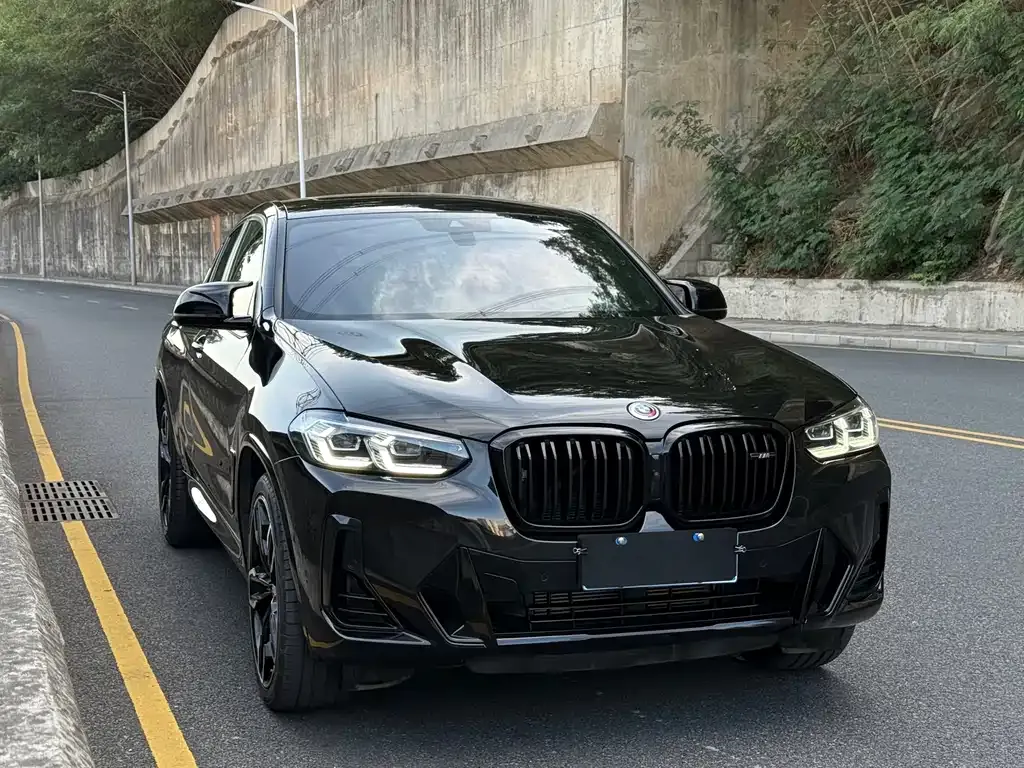 BMW X4 M40i 2023 из CN, фото 2