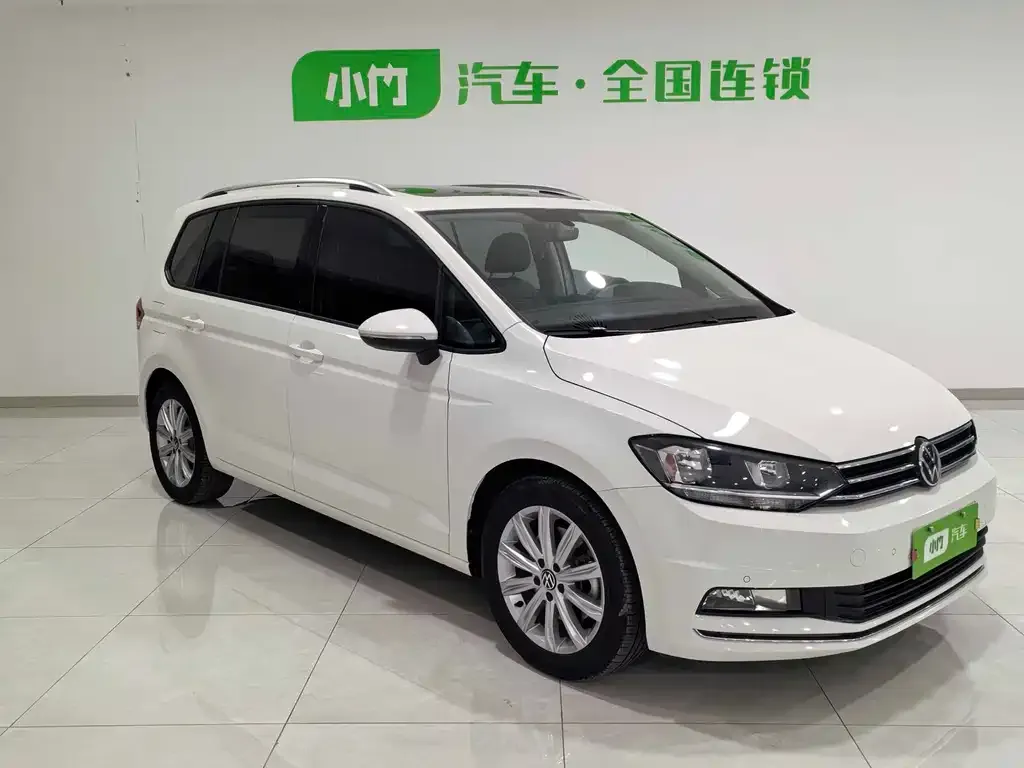 Volkswagen Touran 2021 из CN, фото 4