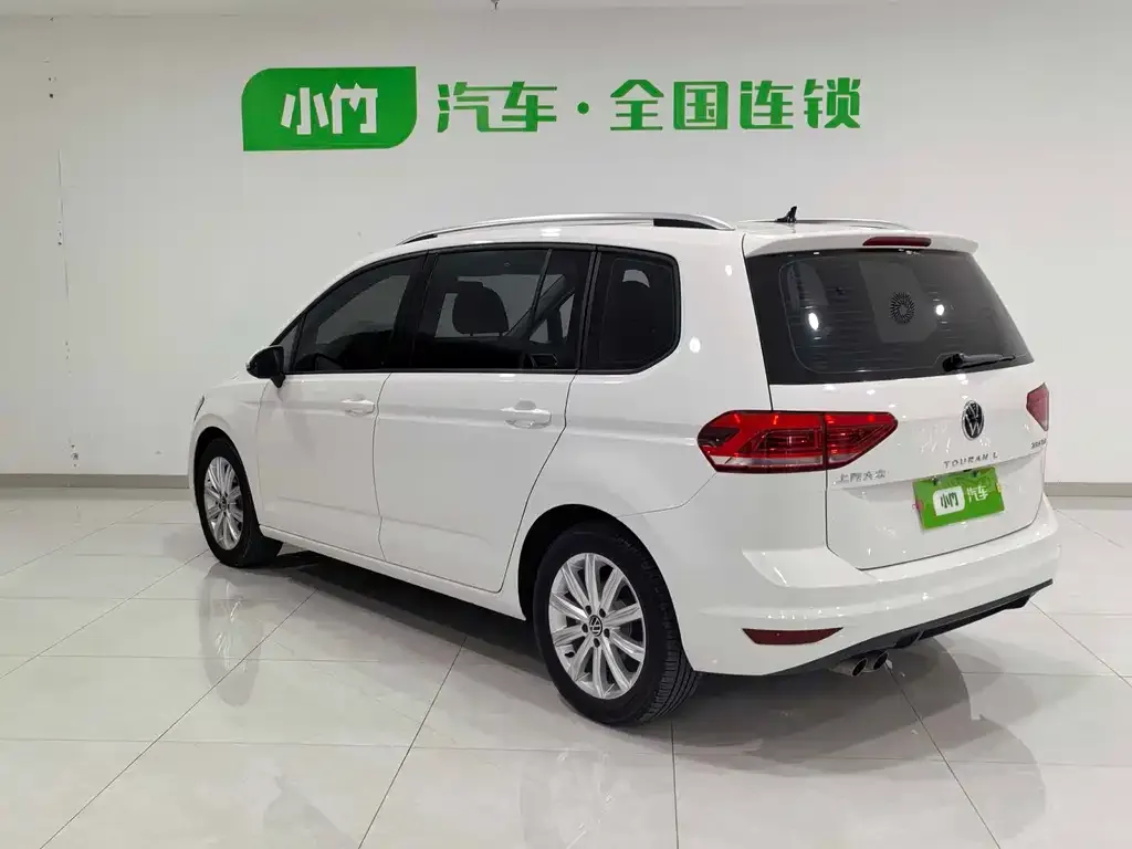 Volkswagen Touran 2021 из CN, фото 5