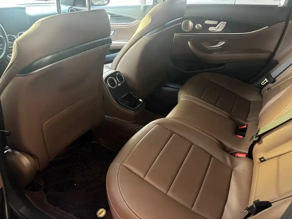Mercedes-Benz E-Class 2023 из CN, фото 8