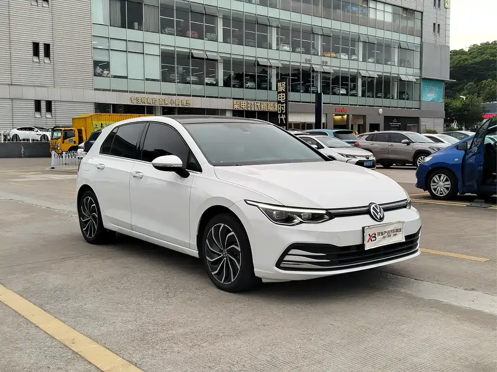 Volkswagen Golf 2022 из CN, фото 3