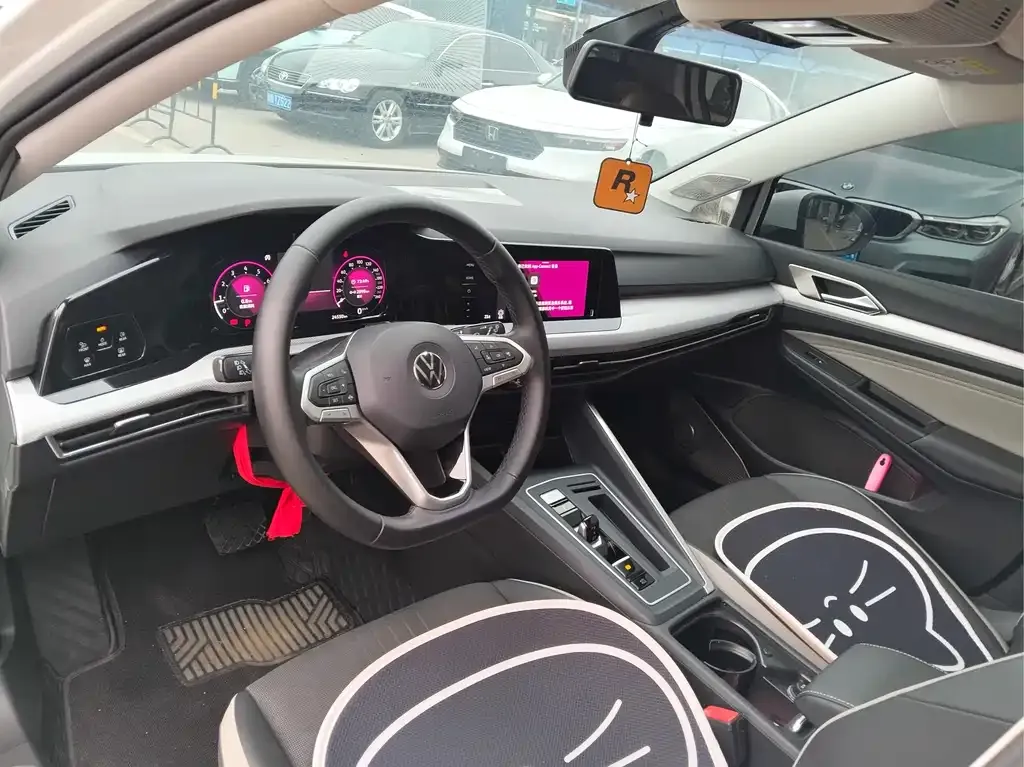 Volkswagen Golf 2022 из CN, фото 9