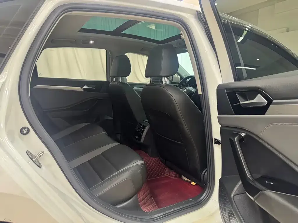 Volkswagen Sagitar 2022 из CN, фото 9