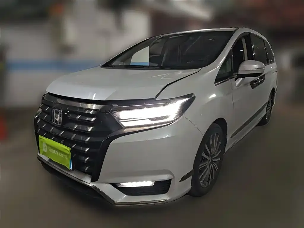 Honda Elysion 2024 из CN, фото 2