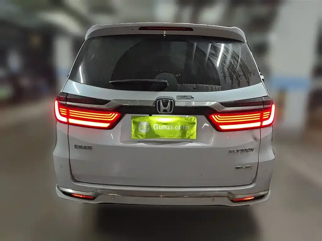 Honda Elysion 2024 из CN, фото 6