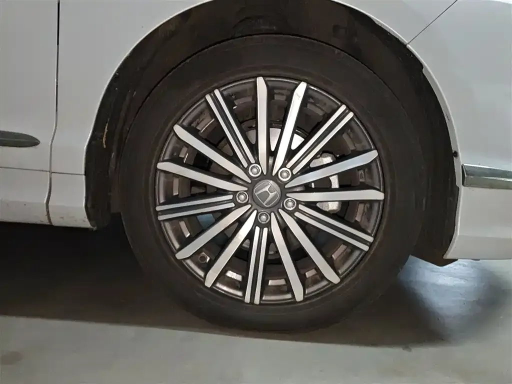 Honda Elysion 2024 из CN, фото 9