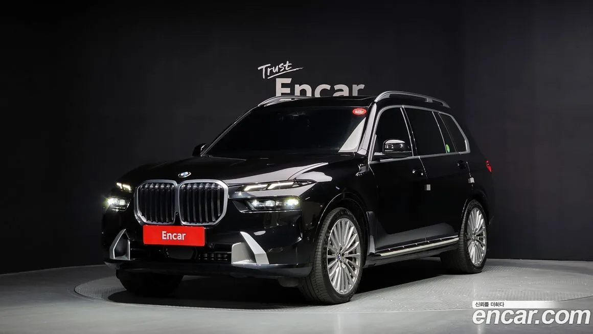 BMW X7 — фото 1