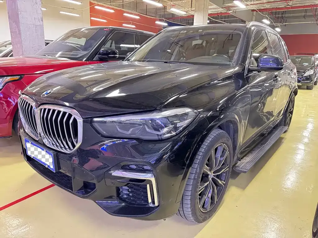 BMW X5 (Import) — фото 1