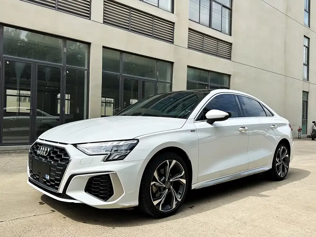 Audi A3 2022 из CN, фото 1