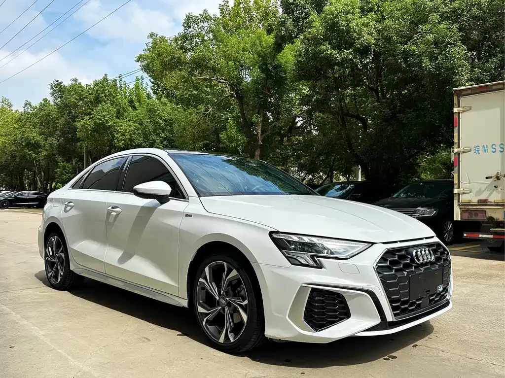 Audi A3 2022 из CN, фото 3