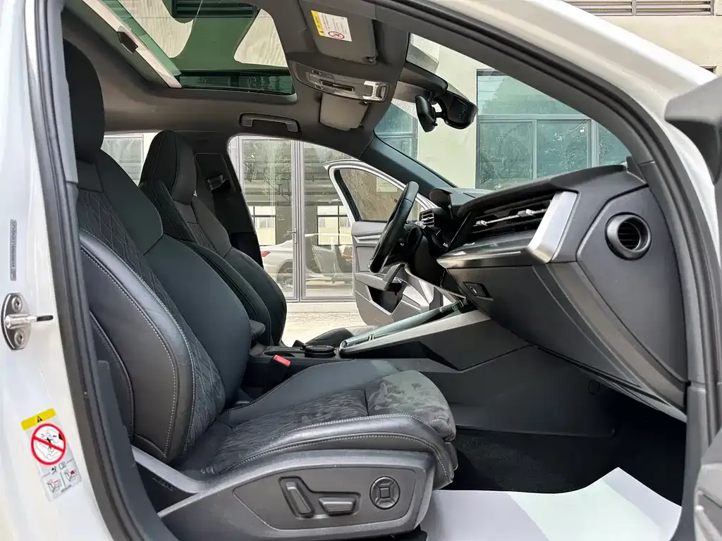 Audi A3 2022 из CN, фото 4