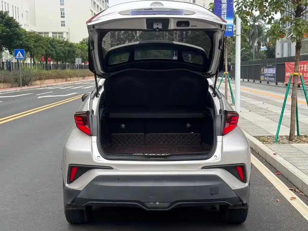 Toyota C-HR 2021 из CN, фото 10