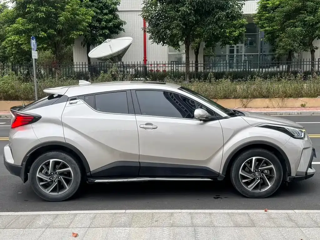 Toyota C-HR 2021 из CN, фото 9